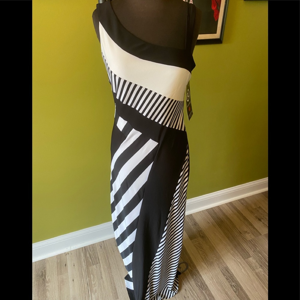 NWT Frank Lyman maxi size 8.